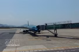 A Vietnam Airlines plane at Da Nang International Airport (Photo: VNA)