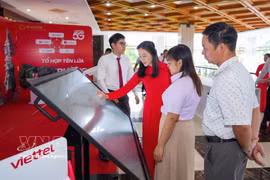 Digital platforms and solutions serving digital government and the digital economy are introduced in Tay Ninh province. (Photo: VNA)