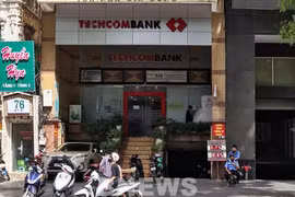 A transaction office of Techcombank (Photo: VNA)