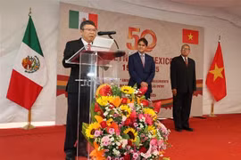 Vietnamese Ambassador to Mexico Nguyen Van Hai speaks at the event. (Photo: VNA)