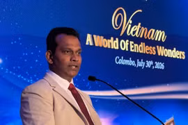 Ruwan Ranasinghe, Deputy Minister of Tourism at Sri Lanka's Ministry of Foreign Affairs, Foreign Employment and Tourism, speaks at a Vietnamese tourism promotion event in Colombo on the evening of July 31, 2026. (Photo courtesy of Vietnamese Embassy in Sri Lanka)