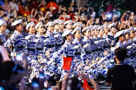 Military medical formation passes Nguyen Thai Hoc Street during the rehearsal in Hanoi on August 21. (Photo: VNA) 
