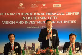 Vice Chairman of the Ho Chi Minh City People’s Committee Hoang Nguyen Dinh delivers remarks at the working luncheon themed “Vietnam International Financial Centre in Ho Chi Minh City (VIFC-HCMC) – Vision and Investment Opportunities”. (Photo: VNA)