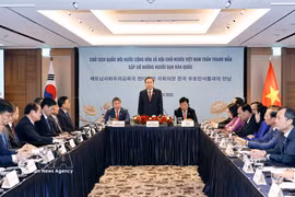 National Assembly President Tran Thanh Man speaks at a meeting with Korean friends in Seoul on September 6. (Photo: VNA)