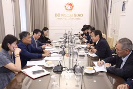 Standing Deputy Minister of Foreign Affairs Nguyen Minh Vu receives Representative Director and Executive Vice President of Idemitsu Kosan Atsuhiko Hirano in Hanoi on June 12, 2026. (Photo: Ministry of Foreign Affairs)