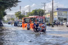 Cai Khe ward of Can Tho city is under water after a storm (Photo: VNA)