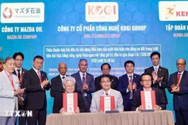 The signing ceremony in Ho Chi Minh City on May 19 (Photo: VNA)
