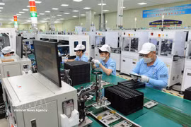 An electronics production line at SAMK WANG Co. in the Quang Chau Industrial Park, Bac Ninh province. (Photo: VNA)