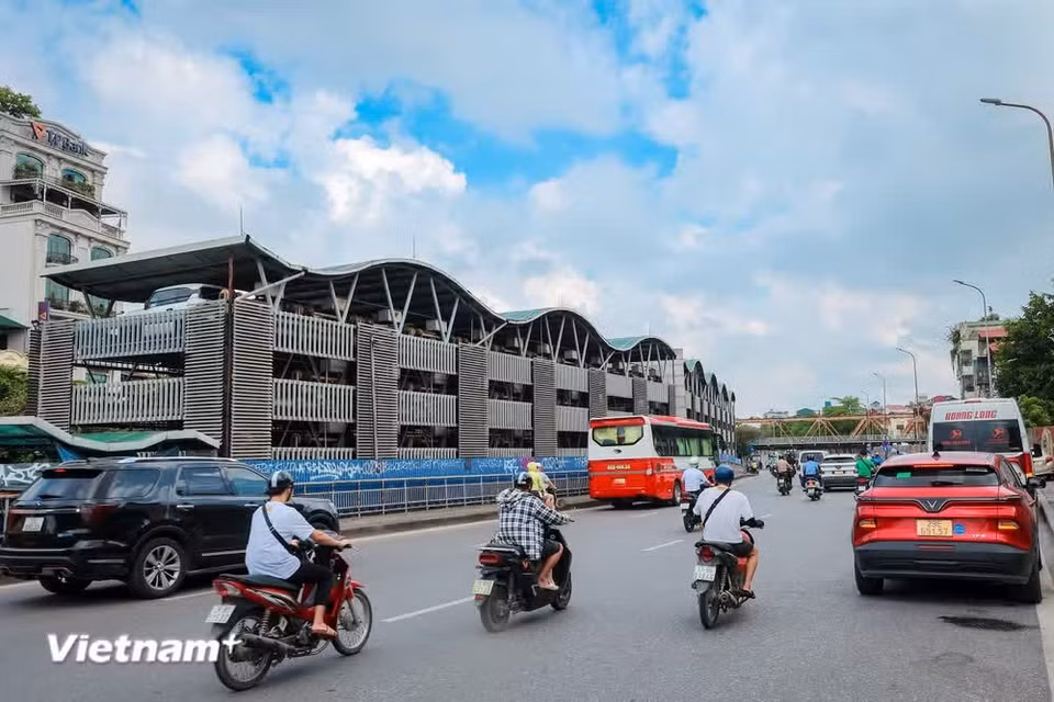 The pilot low-emission zone is expected to lay the groundwork for a transition towards greener and more sustainable transport. (Photo: VietnamPlus)