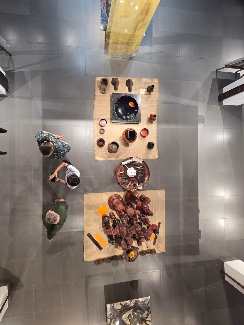 The centre is currently hosting the Son Ta Su Tich exhibition, which introduces Vietnam's traditional lacquer craft and its continuing development as a distinctive form of fine art. (Photo: VietnamPlus)