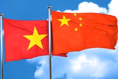  Vietnam, China exchange messages marking 76 years of diplomatic ties