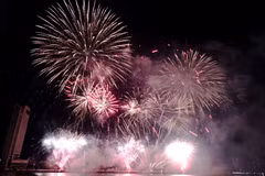 A performance by Australia's Skylighter Fireworks in the fifth competition night of the Da Nang International Fireworks Festival (DIFF) 2026. (Photo; VNA)