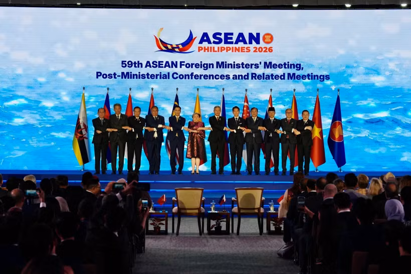 ASEAN Foreign Ministers attend the opening ceremony of AMM-59 in Manila on July 21 (Photo published by VNA)