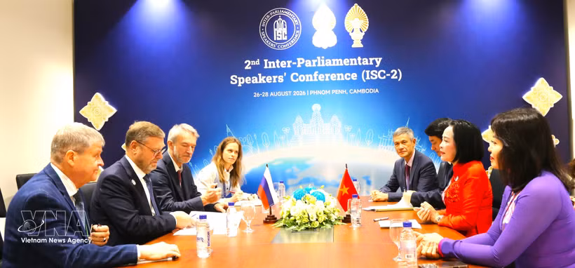 At the meeting between National Assembly (NA) Vice President Nguyen Thi Thanh and Deputy Speaker of the Federation Council of Russia (Upper House) Konstantin Kosachev. (Photo: VNA)