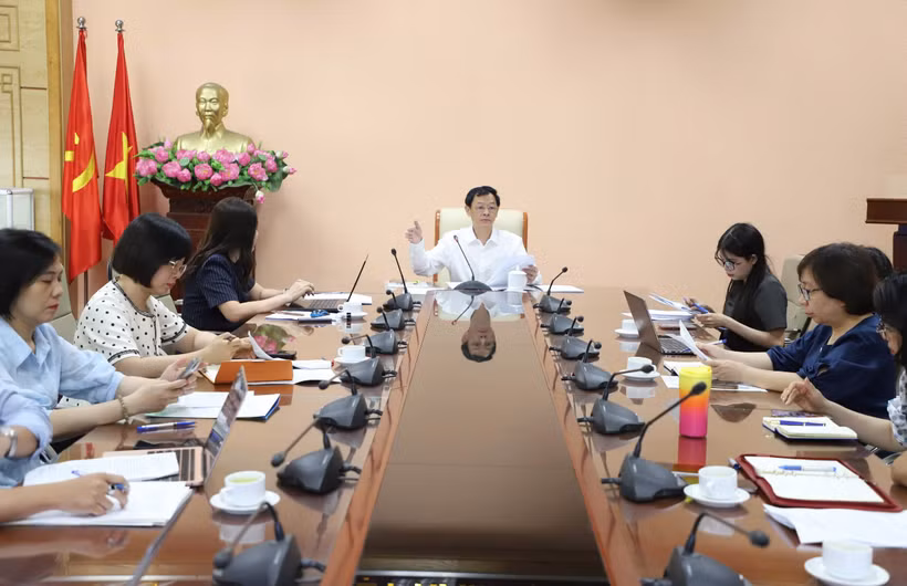Delegates attends the meeting. (Photo: VietnamPlus)