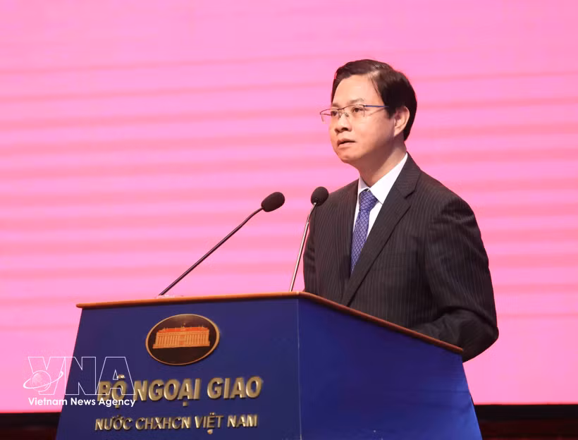 Deputy Minister of Foreign Affairs Ngo Le Van (Photo: VNA)