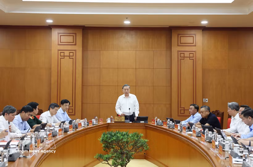 General Secretary of the Communist Party of Vietnam Central Committee and President To Lam addresses the meeting in Hanoi on September 16. (Photo: VNA)