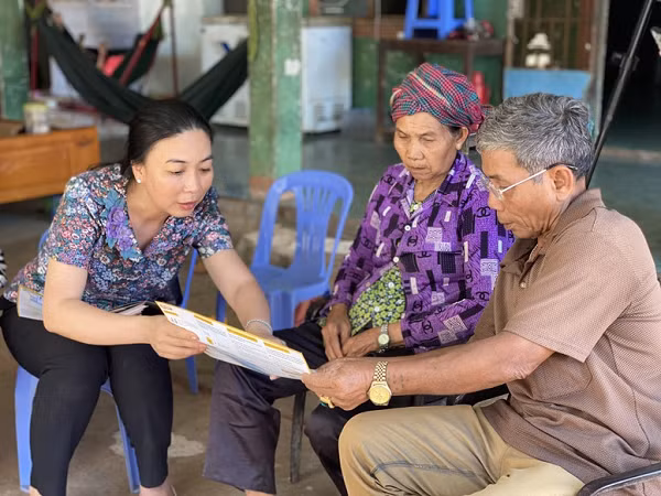 New policies on social and health insurance are to expand benefits, improve lives, and strengthen the social security system. (Photo: VietnamPlus)