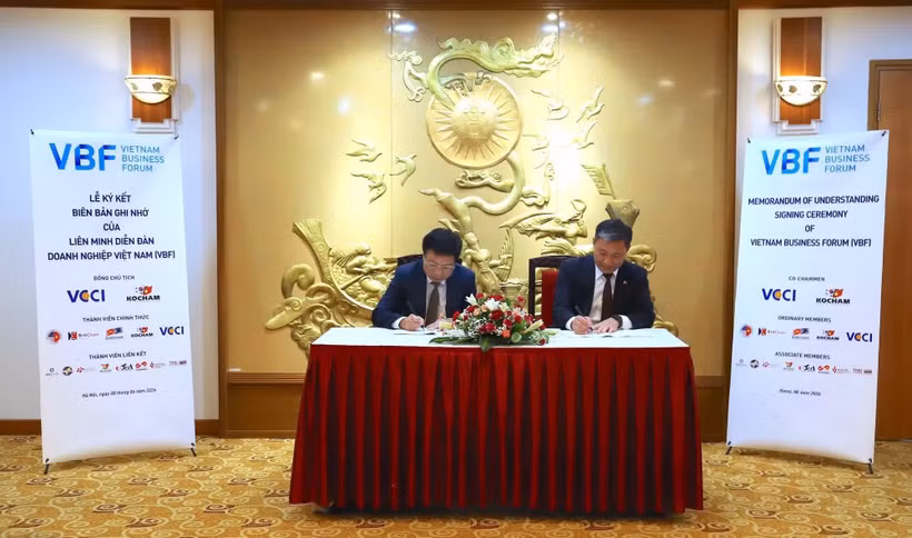 The VBF Alliance adopts a new operating model, reaffirming its commitment to promoting a better investment environment, sustainable development, and comprehensive cooperation during the 2026–2030 period. (Photo: VCCI/VietnamPlus)