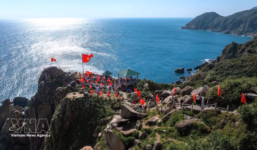 The geological diversity of Phu Yen Geopark creates many beautiful natural landscapes in the eastern part of Dak Lak province. (Photo: VNA)