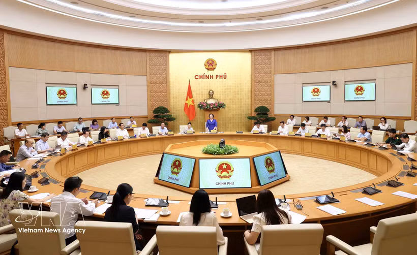 Deputy Prime Minister Pham Thi Thanh Tra chairs the meeting of the State Steering Committee for Tourism on September 28 (Photo: VNA)