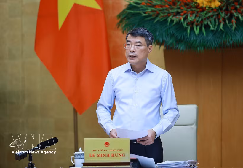 Prime Minister Le Minh Hung addresses the Government’s regular meeting for August on September 3. (Photo: VNA)