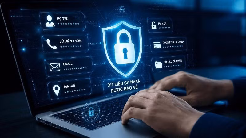 Individuals and organisations should strengthen data protection measures in the digital economy. ( Photo: nhandan.vn)