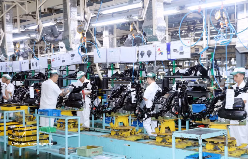 A production line at Honda Vietnam Co., Ltd. in Dong Van II Industrial Park, Ninh Binh province (Photo: VNA)