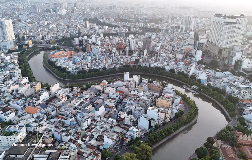 An aerial view of the Nhieu Loc – Thi Nghe area in Ho Chi Minh City. The southern metropolis is home to the Vietnam International Financial Centre. (Photo: VNA)