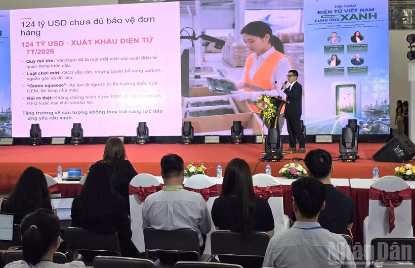 A view of the seminar on the electronics industry in green supply chains held by Vietnam Electronic Industries Association and SGS. (Photo: VNA)
