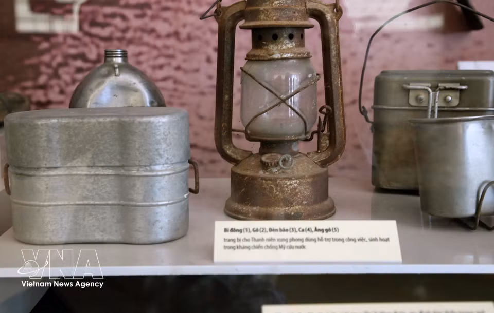 Numerous artefacts, documents and wartime remnants are displayed at the Long Dai II Ferry Historical Site, helping recreate the period when the area was a wartime “fire zone” along the strategic Truong Son route. (Photo: VNA)