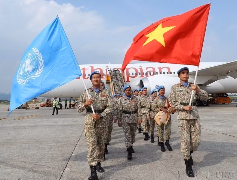 Vietnam is an active, proactive and highly responsible member of international organisations. In the photo: A ceremony welcomes home Engineering Unit Rotation 2 from the United Nations Interim Security Force for Abyei (UNISFA) after successfully completing its mission on September 28, 2024. (Photo: VNA)