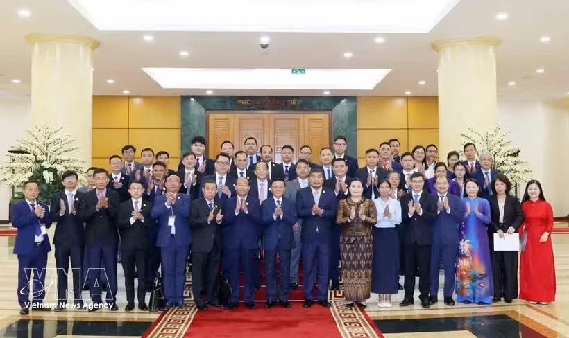 key-cpv-leader-receives-young-cpp-officials.jpg