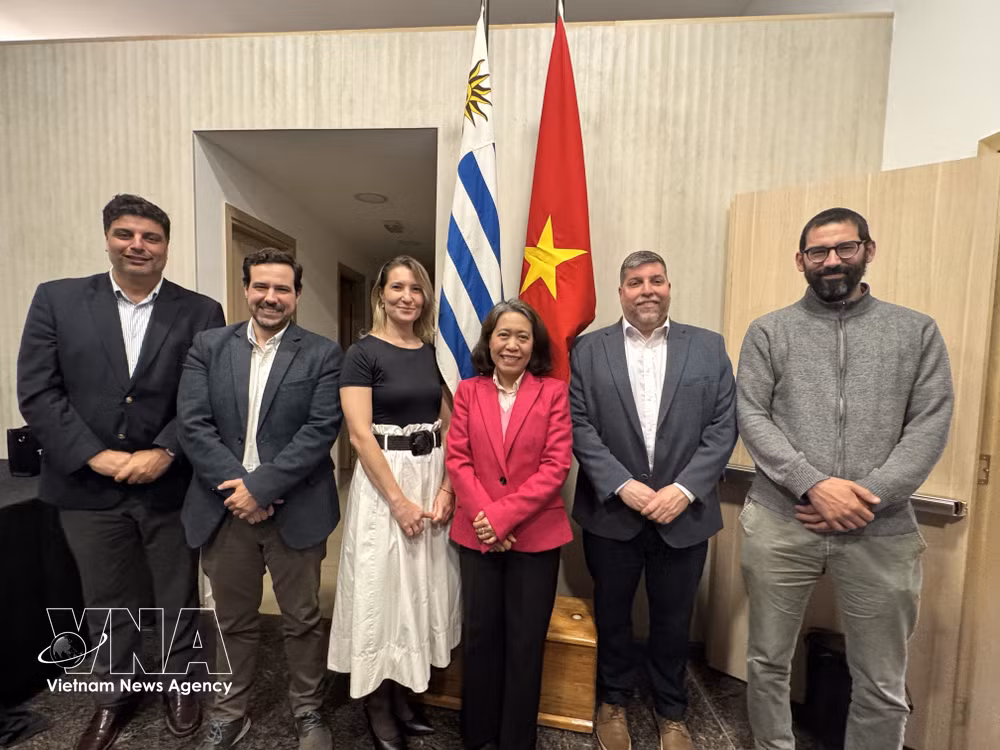 vnanet-vietnam-uruguay-relations-2237.jpg
