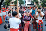 World cultures light up Hoan Kiem Lake 