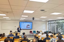 The seminar is held both in person and online, bringing together leading nuclear energy experts from around the world. (Photo: VNA)