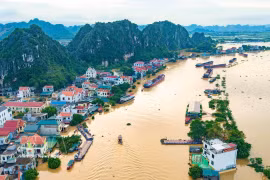 Kenh Ga village of Gia Vien commune, Ninh Binh province, is deeply flooded following heavy rains. (Photo: VNA) 