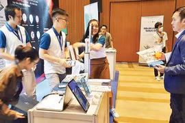 Businesses showcase digital transformation solutions at a digital transformation festival in Ho Chi Minh City. (Photo: nhandan.vn)