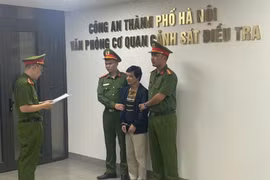 Former Director of the National Institute of Forensic Psychiatry for the 2013–2023 period Ngo Van Vinh at a police office. (Photo: Hanoi Police) 