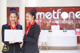 Metfone wins gold awards for Financial Achievement, Viral Marketing Campaign and Innovative TikTok Channel, highlighting its growing cultural influence in Cambodia. (Photo courtesy of Viettel)