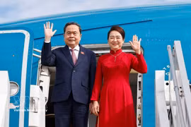 National Assembly President Tran Thanh Man and his spouse (Illustrative photo: VNA)