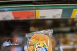Packaged fresh Vietnamese longans at a METRO supermarket in Russia. (Photo: VNA)