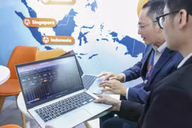 Diversifying products helps make the stock market more attractive. (Photo: thoibaotaichinhvietnam.vn)