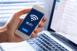 According to Ookla's August 2026 Speedtest Global Index, Hanoi records a median mobile internet download speed of 493.37 Mbps. (Photo: fpt.vn)