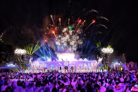 Fireworks display at the closing ceremony of the second Cultures of the World Festival. (Photo: VNA)