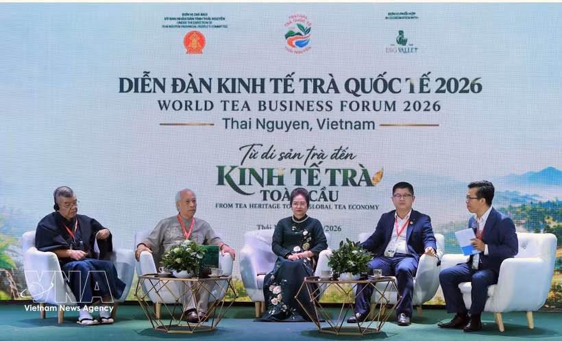 Speakers at the World Tea Business Forum 2026, themed "From Tea Heritage to the Global Tea Economy", on October 31. (Photo: VNA)