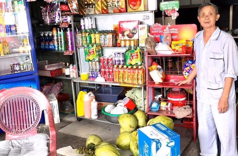 A small grocery store in Ca Mau province (Photo: VNA)