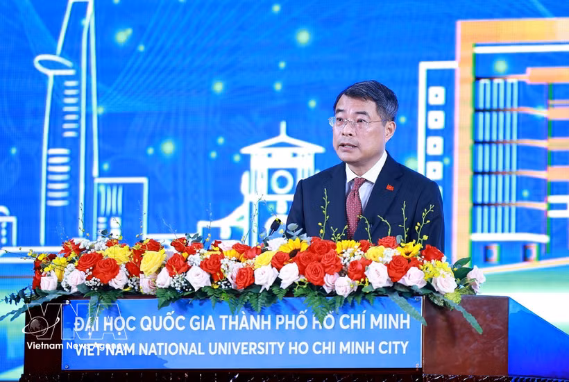 Prime Minister Le Minh Hung speaks at the ceremony (Photo: VNA)
