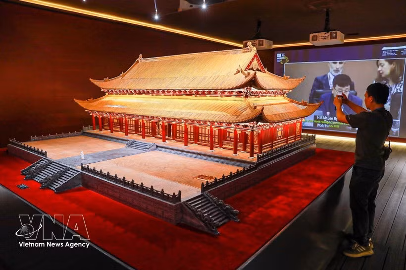 The project to conserve, restore and rehabilitate Kinh Thien Palace at the Thang Long Imperial Citadel in Hanoi is launched on September 29 (Photo: VNA)