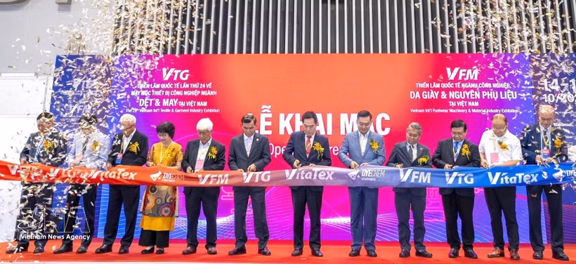 The opening ceremony of the 24th Vietnam International Textile and Garment Industry Exhibition (VTG 2026). (Photo: VNA)